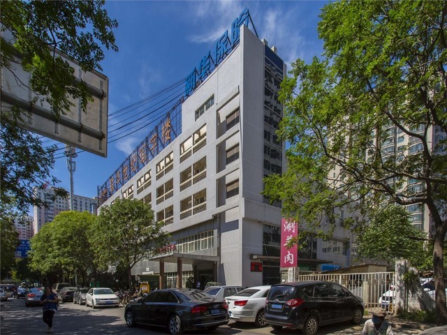 无闪烁裸眼3D显示屏多少钱一平方